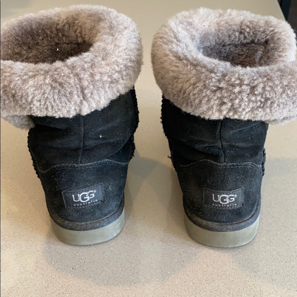Ugg boots black and grey